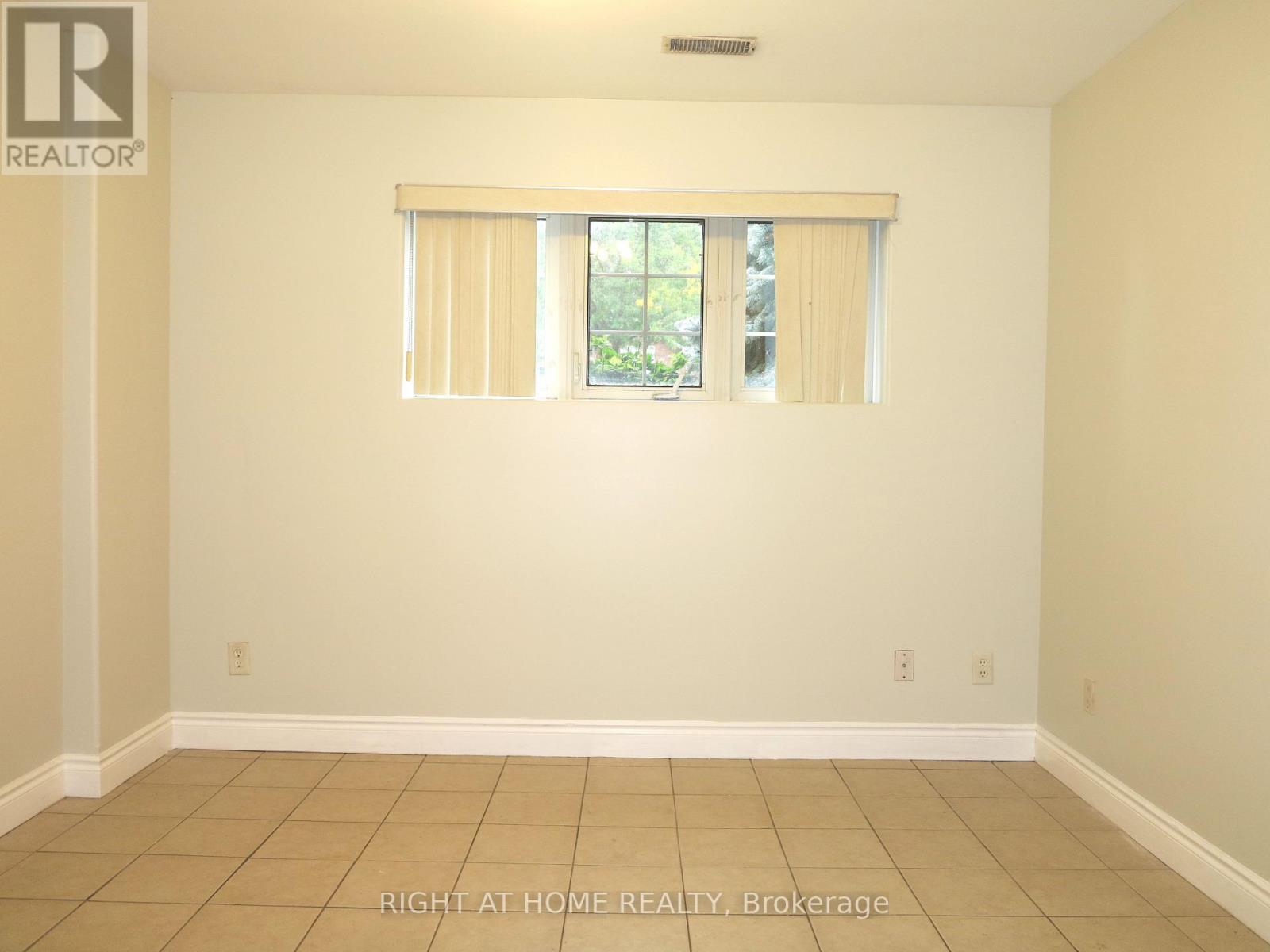 101 JOANNE COURT - 22