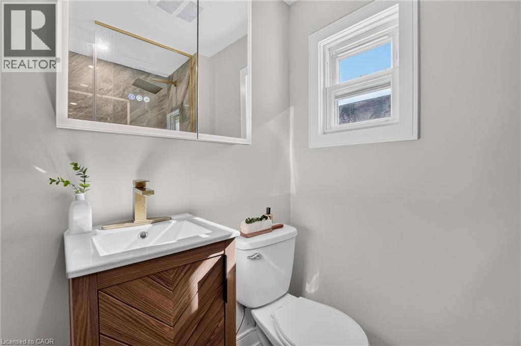 215 Paling Avenue — photo 32