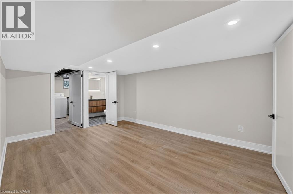 215 Paling Avenue — photo 35