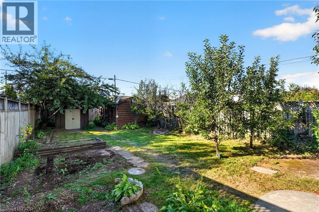 215 Paling Avenue — photo 45