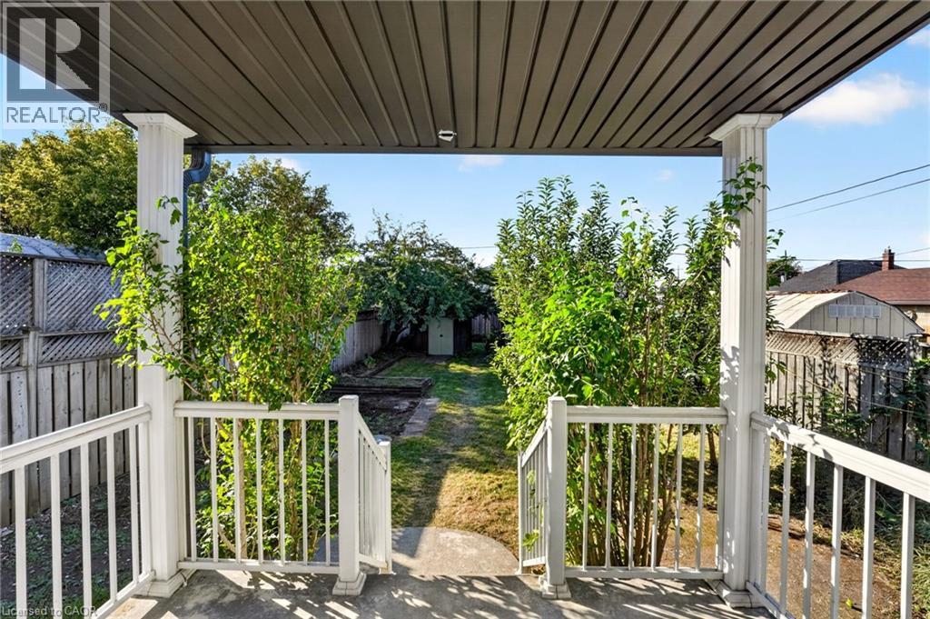 215 Paling Avenue — photo 43