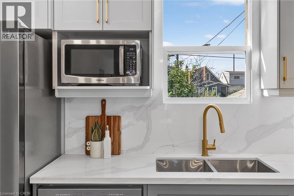 215 Paling Avenue — photo 16