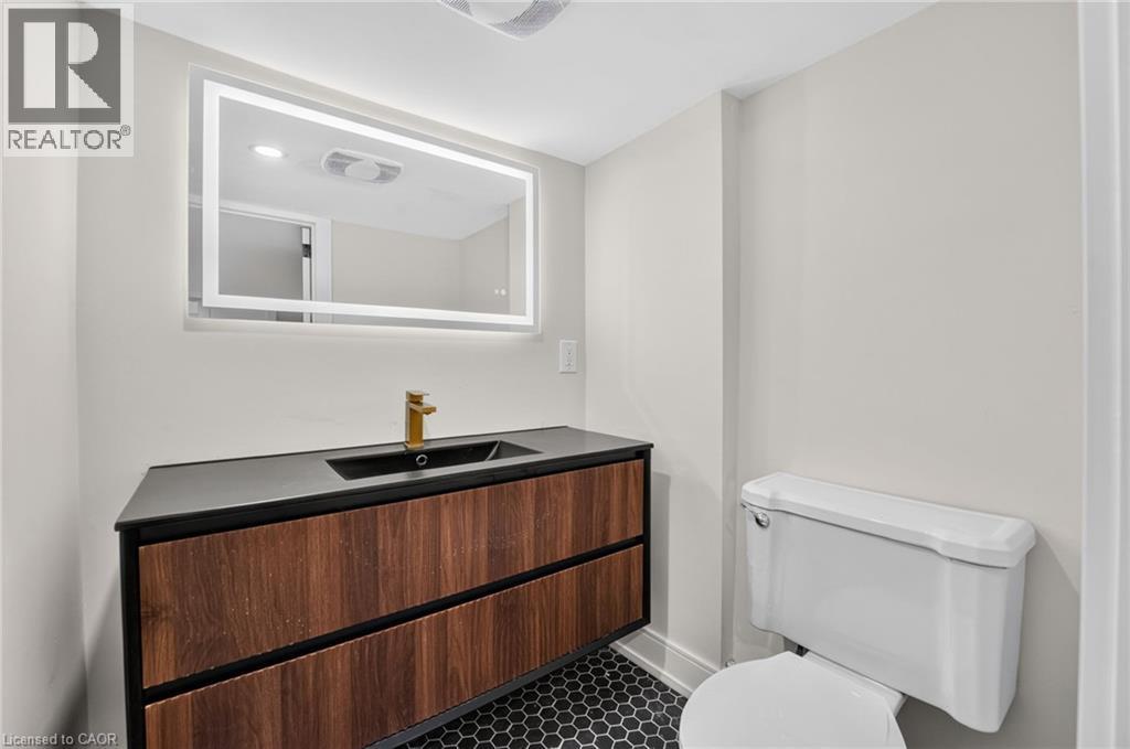 215 Paling Avenue — photo 38