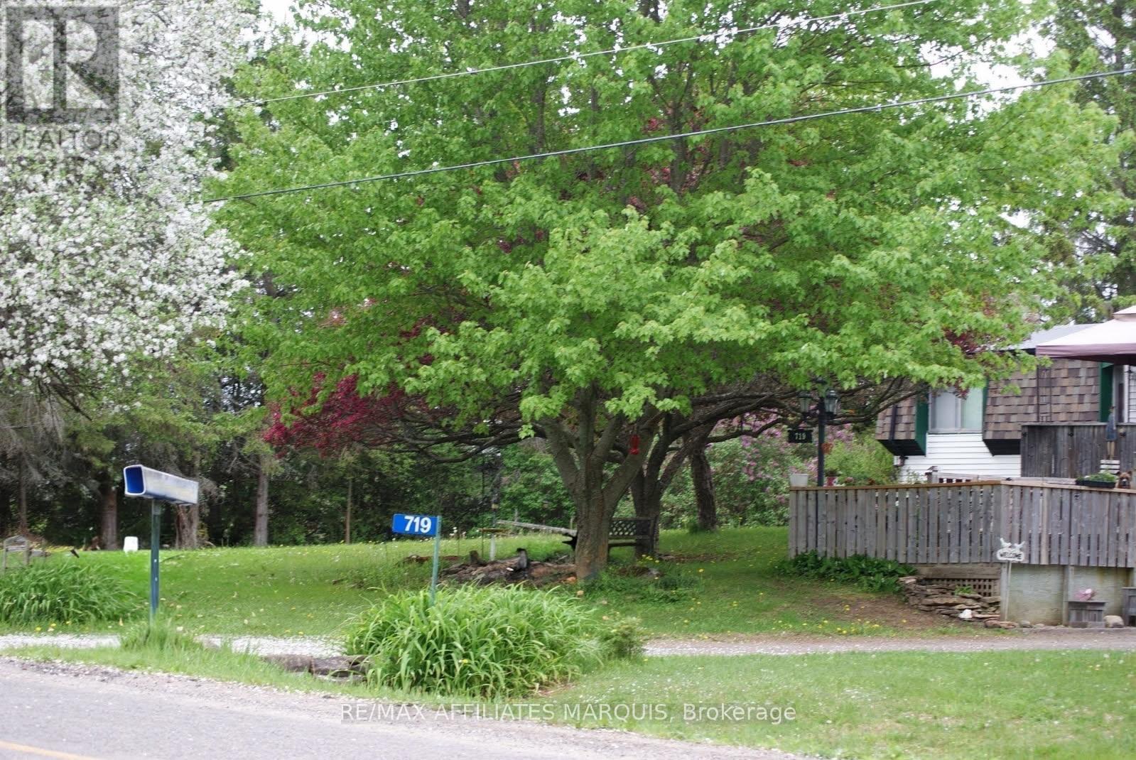 719 IRELAND ROAD - 1