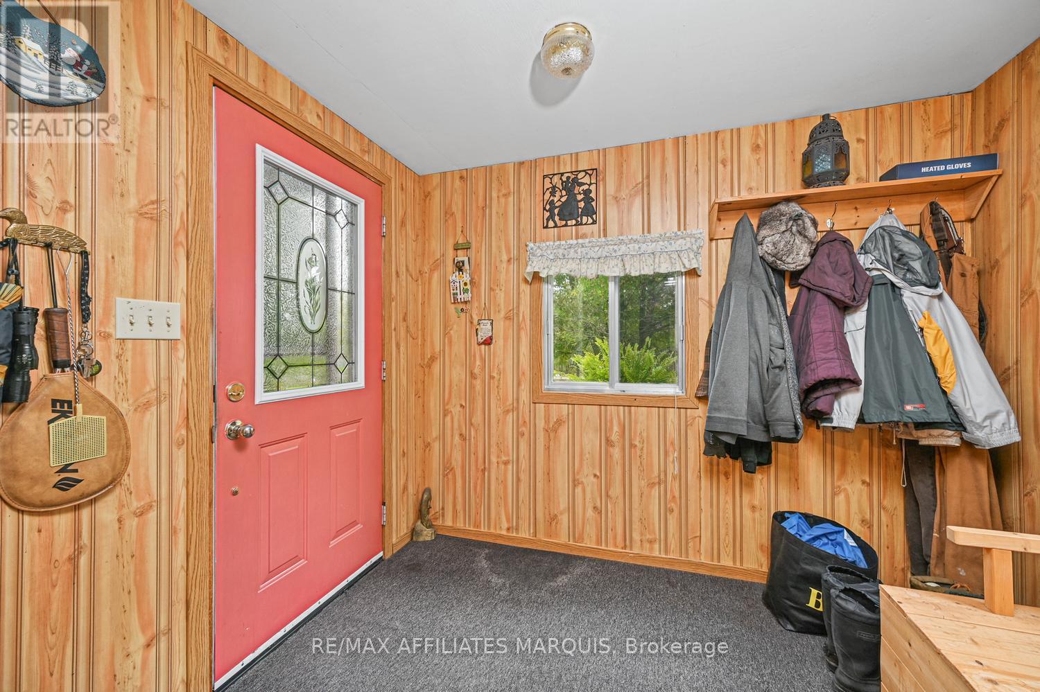 719 IRELAND ROAD - 11