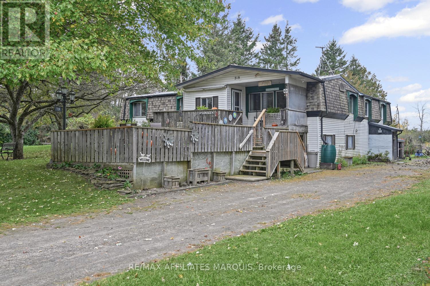 719 IRELAND ROAD - 2