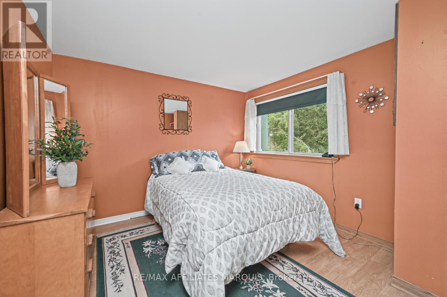 719 IRELAND ROAD - 29