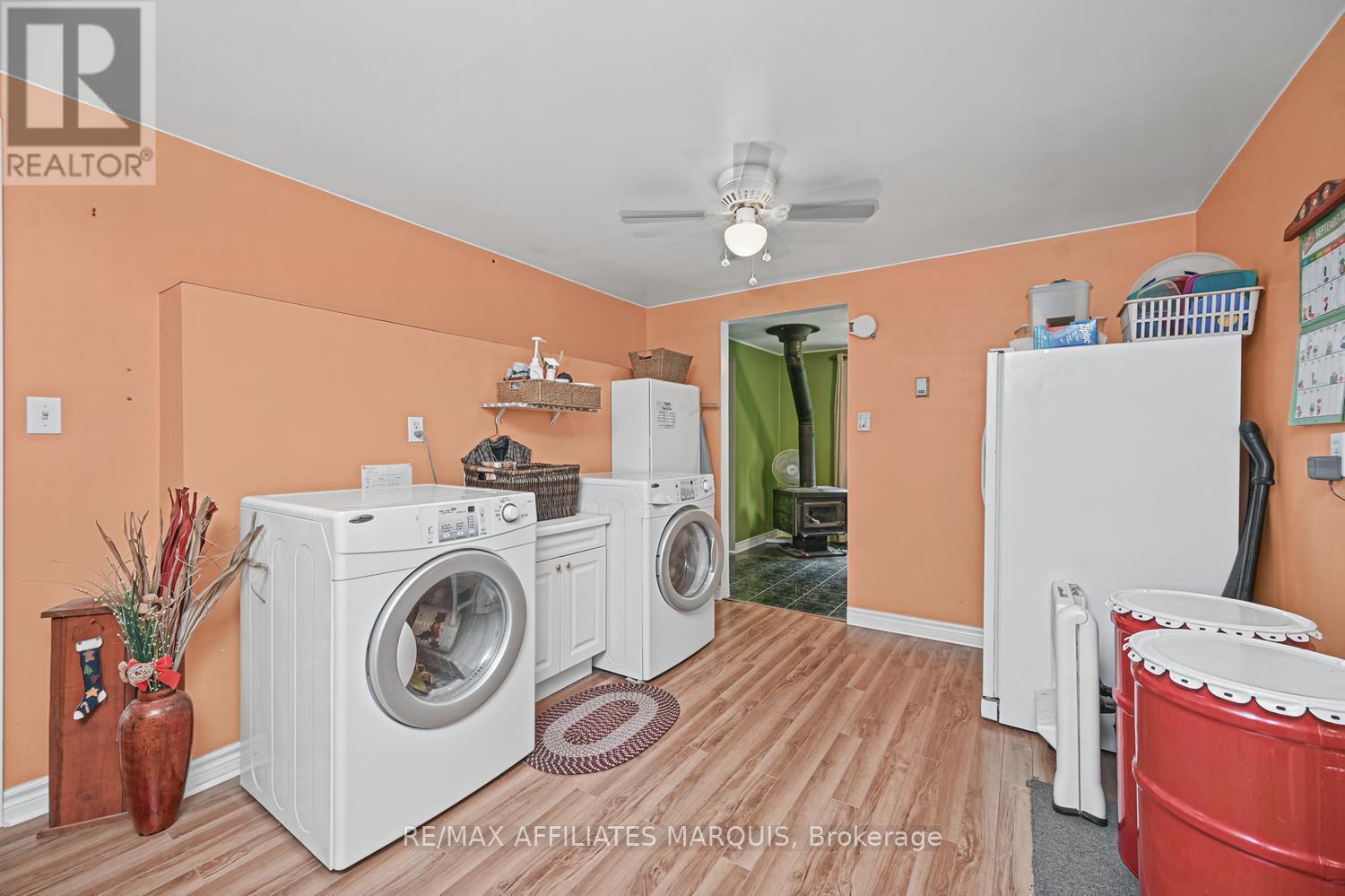 719 IRELAND ROAD - 30