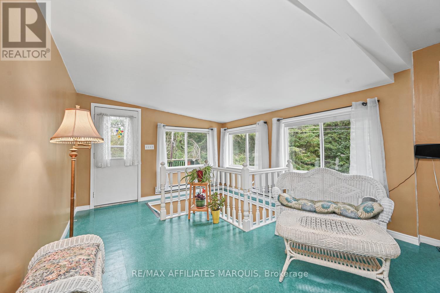 719 IRELAND ROAD - 31