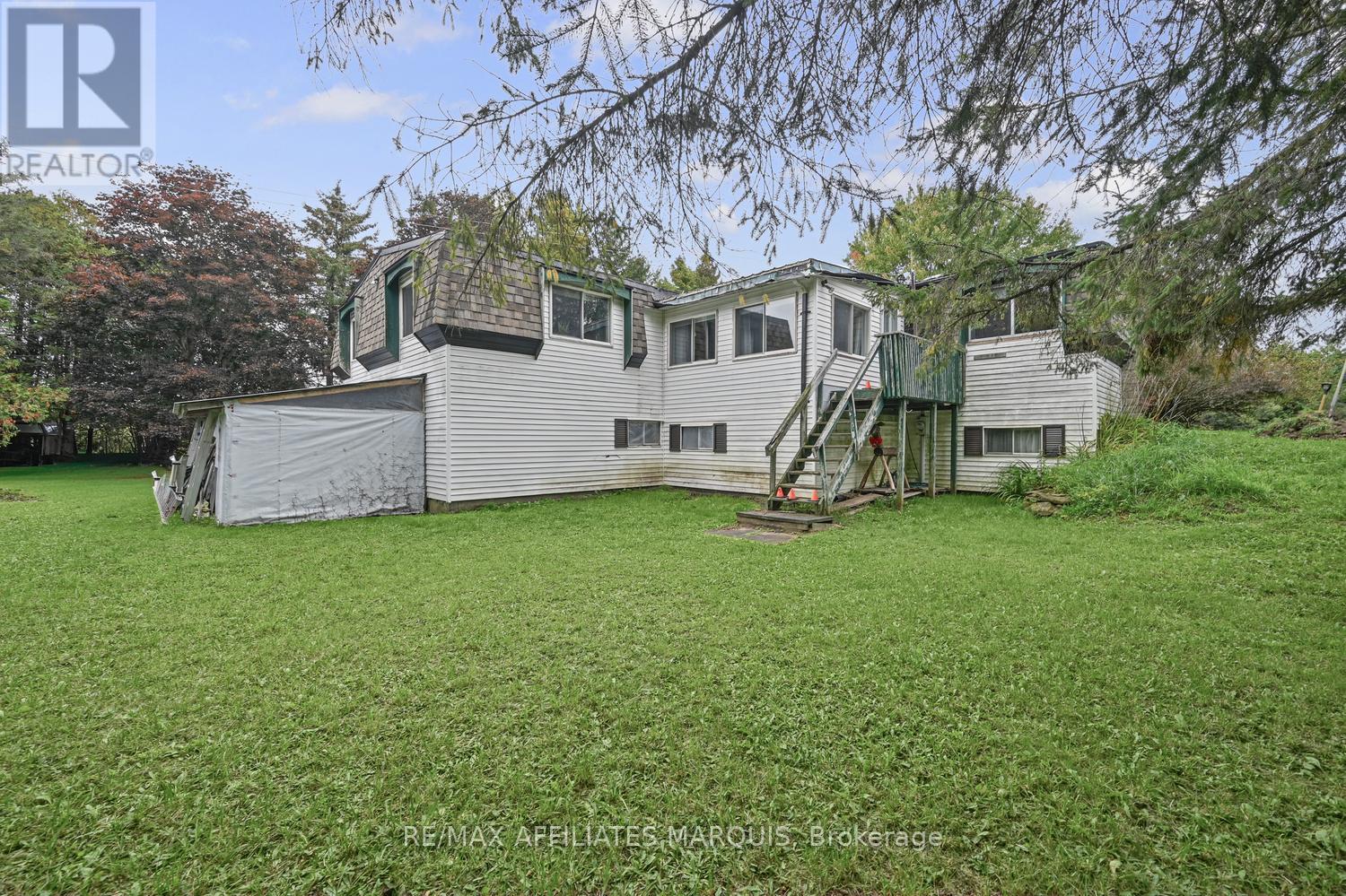 719 Ireland Road — photo 36