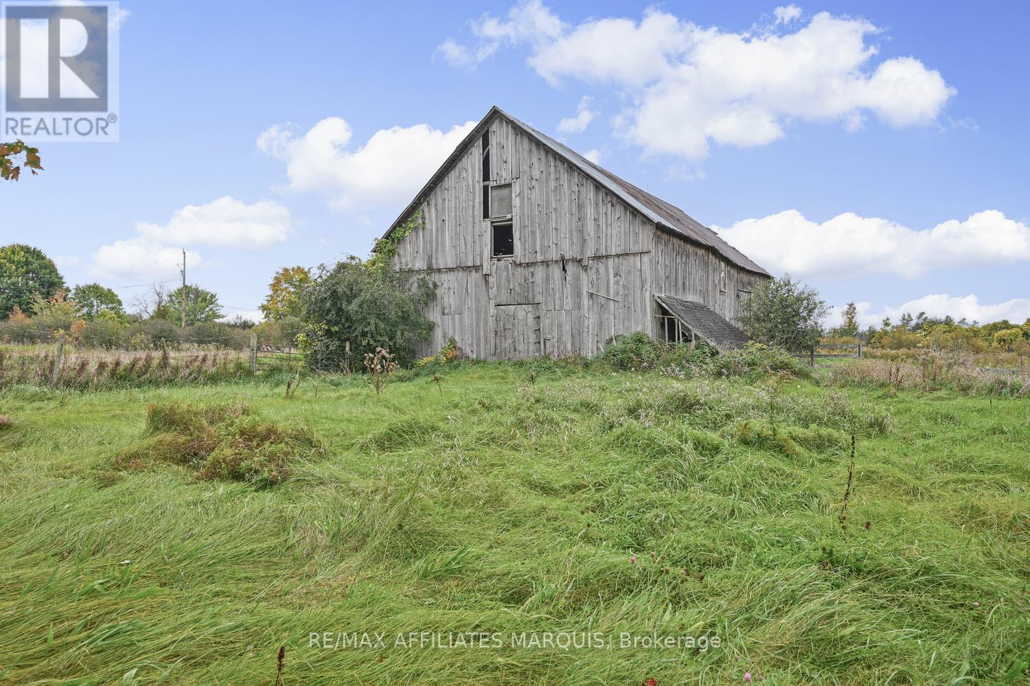 719 IRELAND ROAD - 41