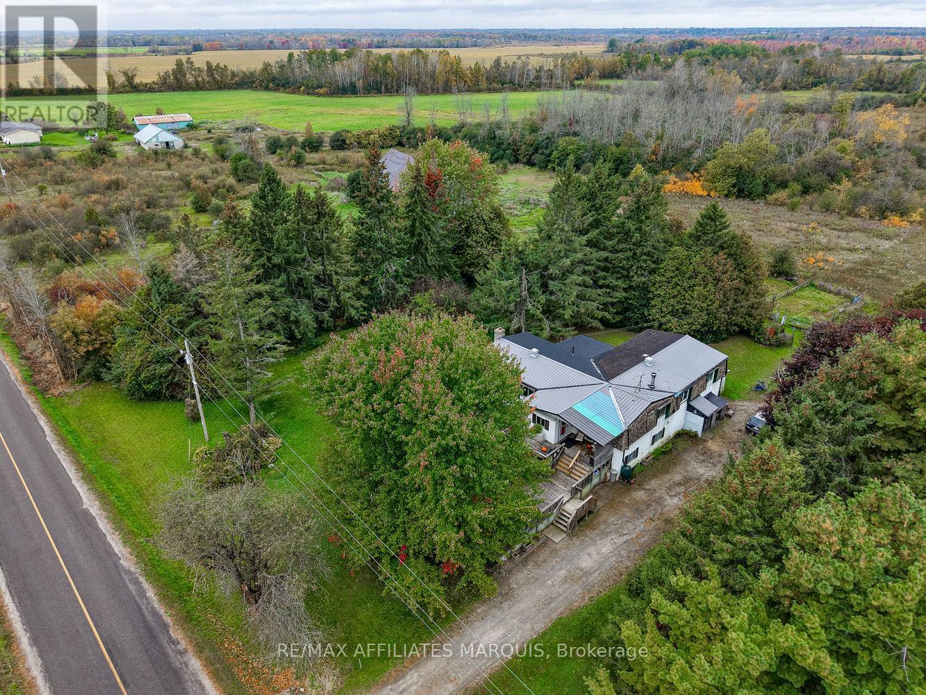 719 IRELAND ROAD - 9