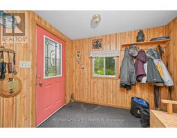 Living room - 719 Ireland Road, Merrickville Wolford, ON K0G1G0 Photo 11