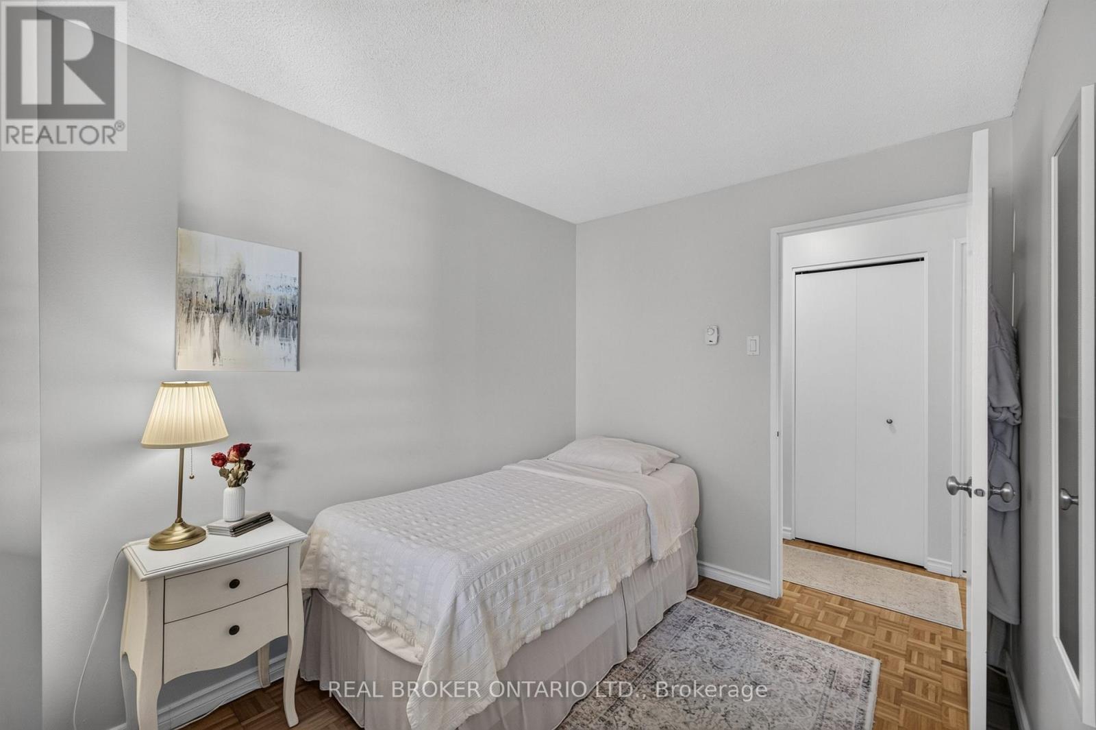 475 Laurier Avenue West — photo 19