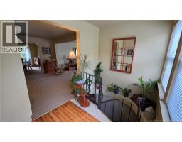 15 Avery Lane, photo 5