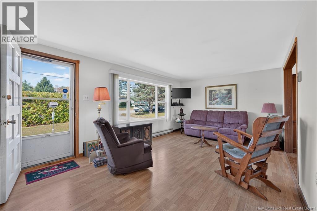 6 Clearwater Street - 11