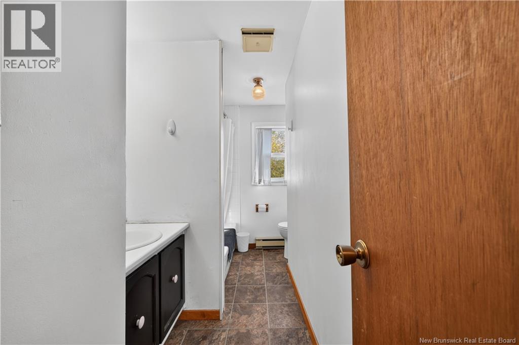 6 Clearwater Street - 18