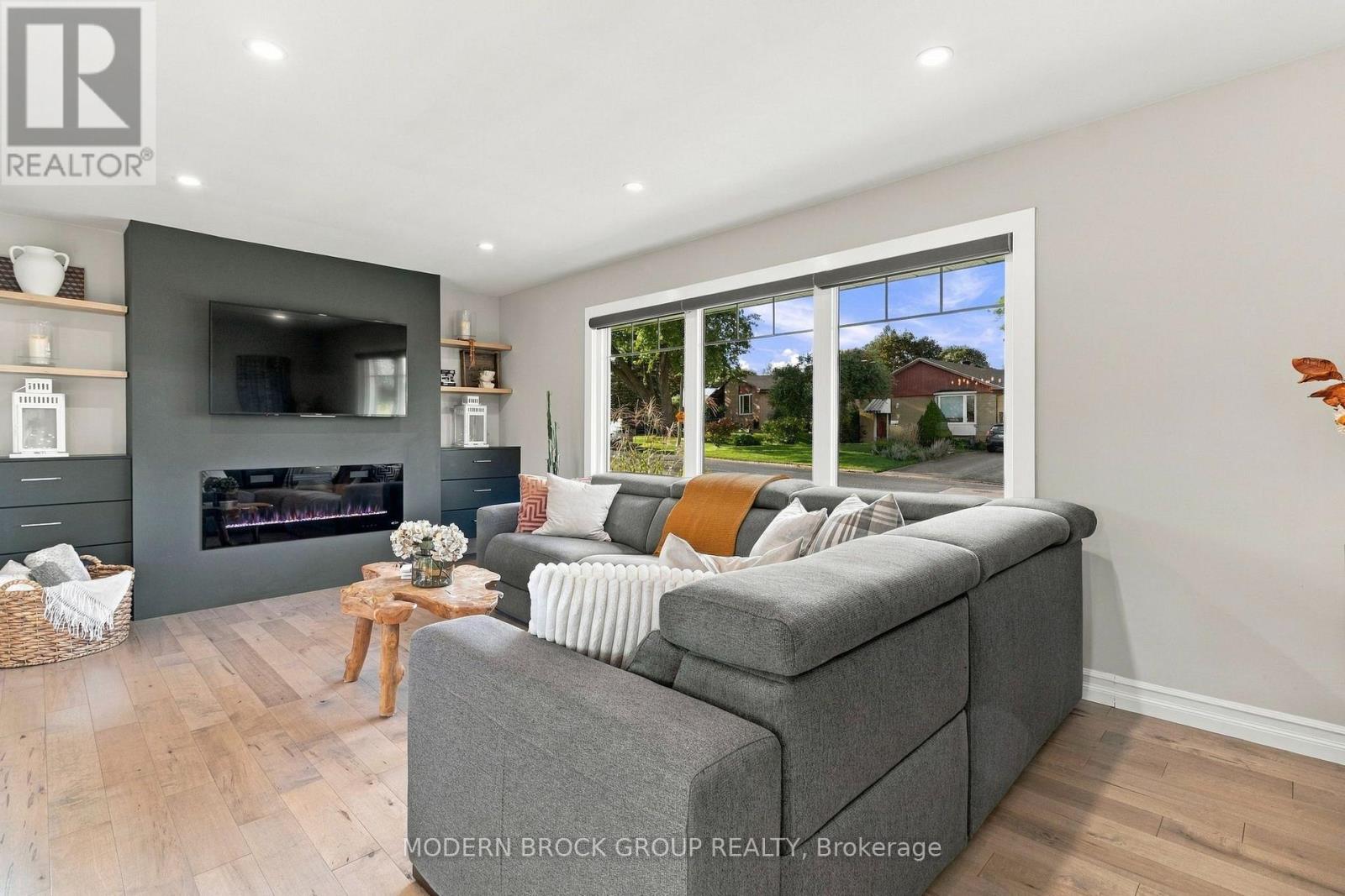 10 Manor Drive — photo 19