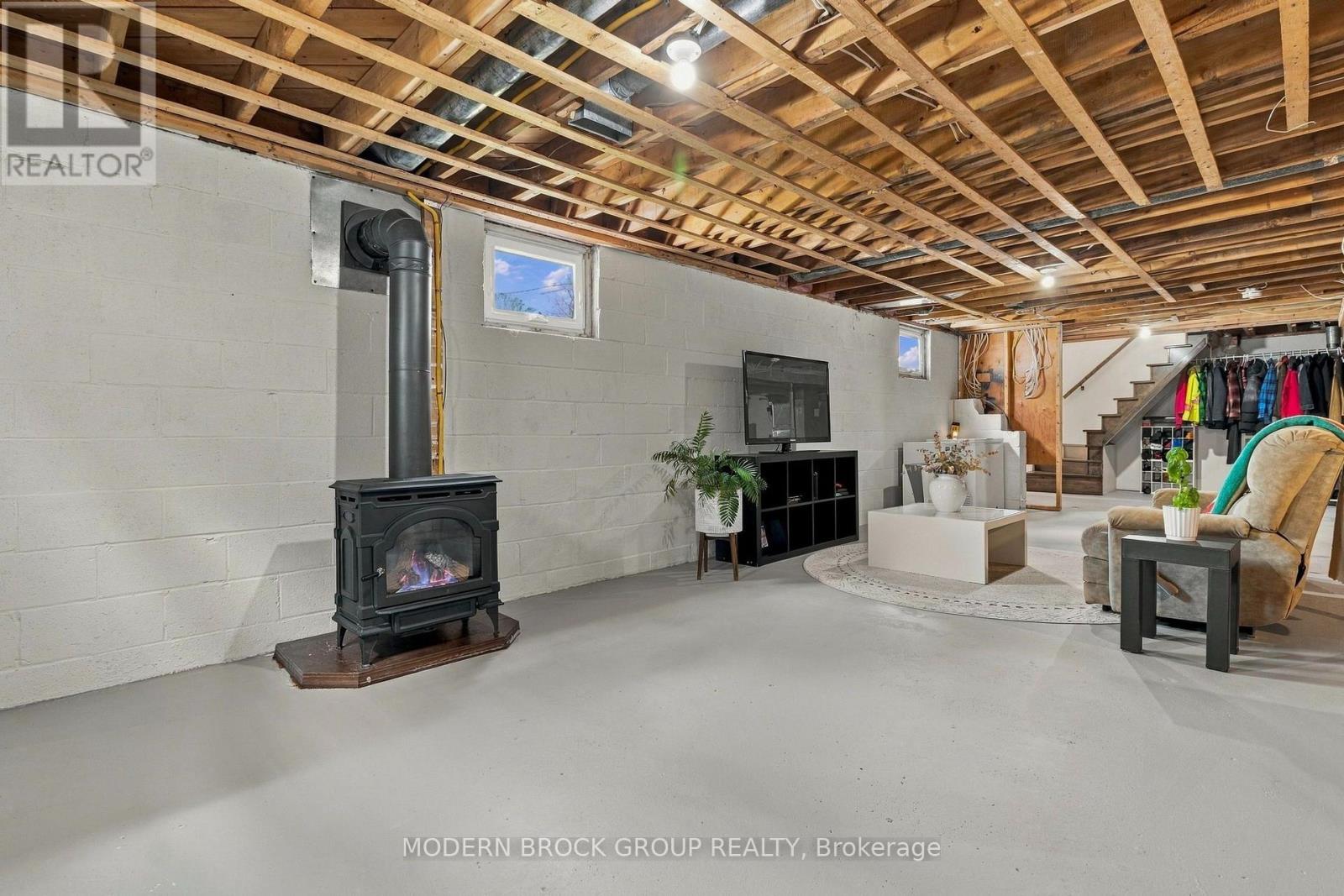 10 Manor Drive — photo 37