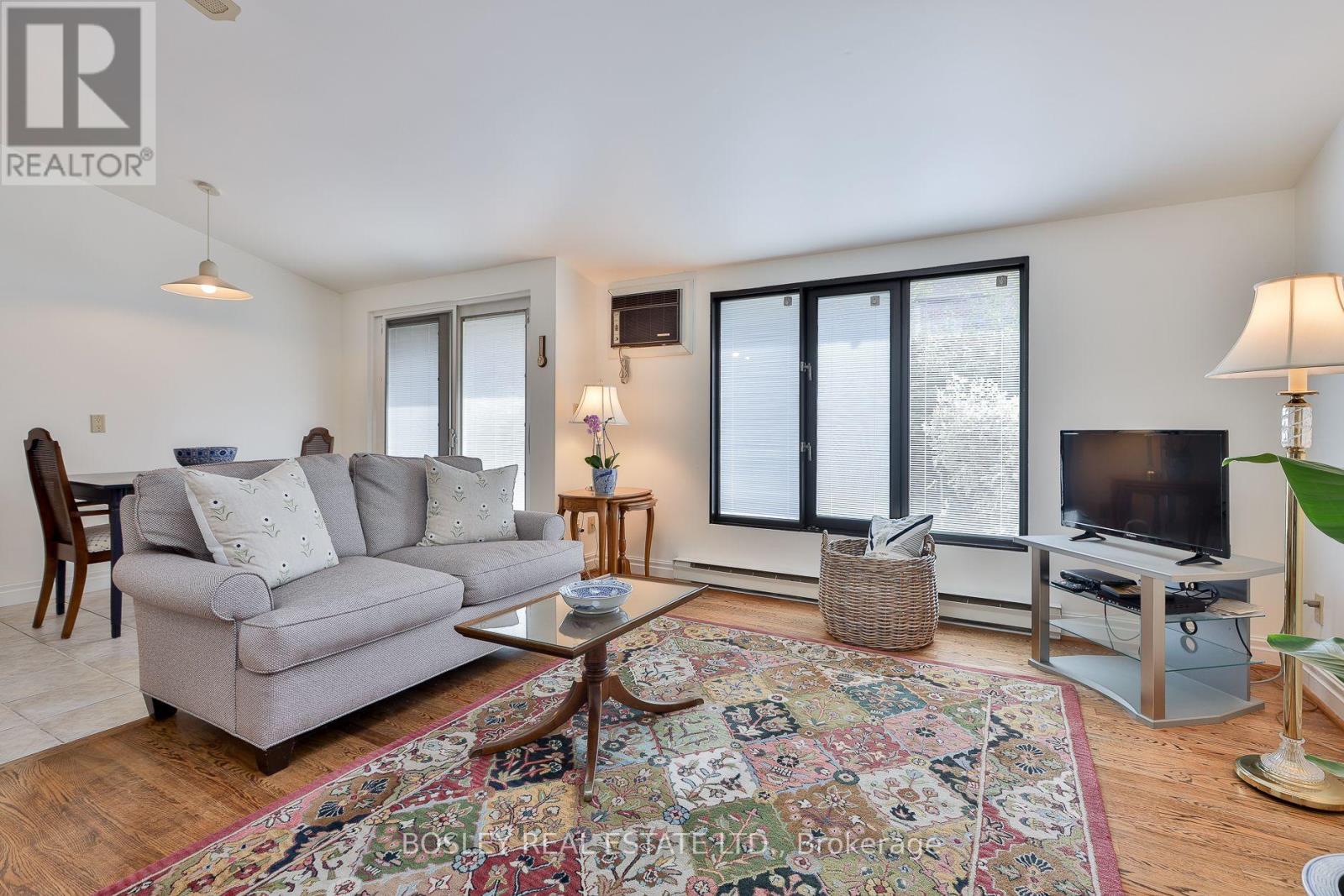 41 St Cuthberts Road, Toronto, ON photo 10