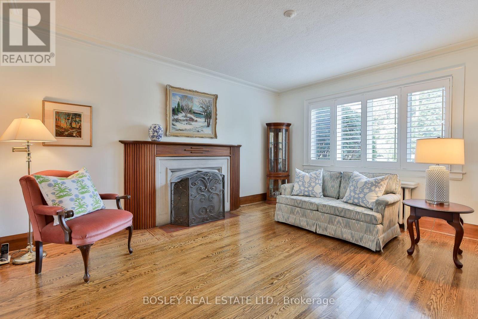 41 St Cuthberts Road, Toronto, ON photo 3