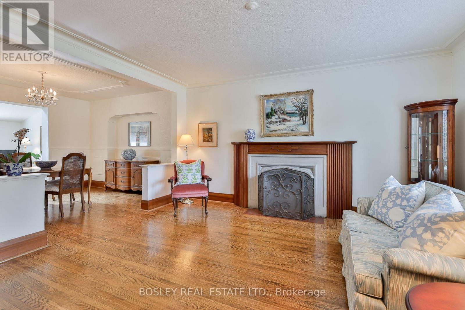 41 St Cuthberts Road, Toronto, ON photo 5