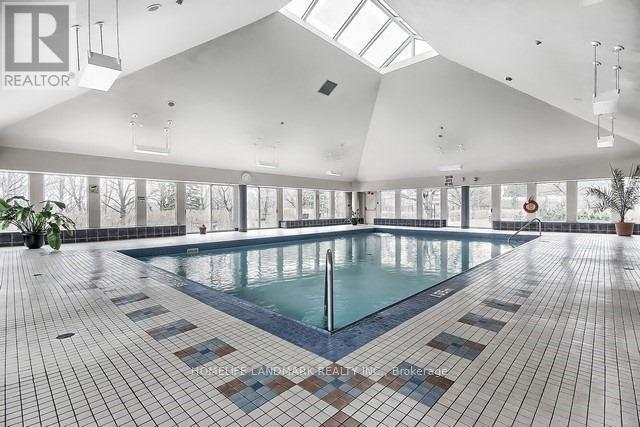 5 Concorde Place — photo 10