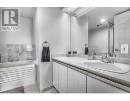 Laundry room - 702 - 5 Concorde Place, Toronto, ON M3C3M8 Photo 6