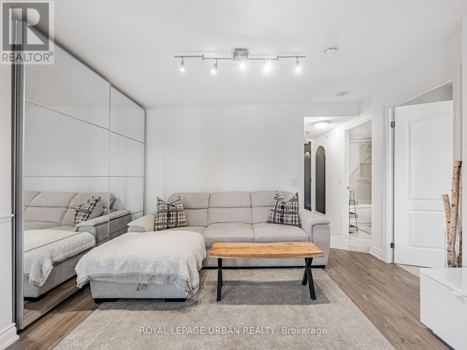 202- 1103 Leslie Street, Toronto, ON photo 6