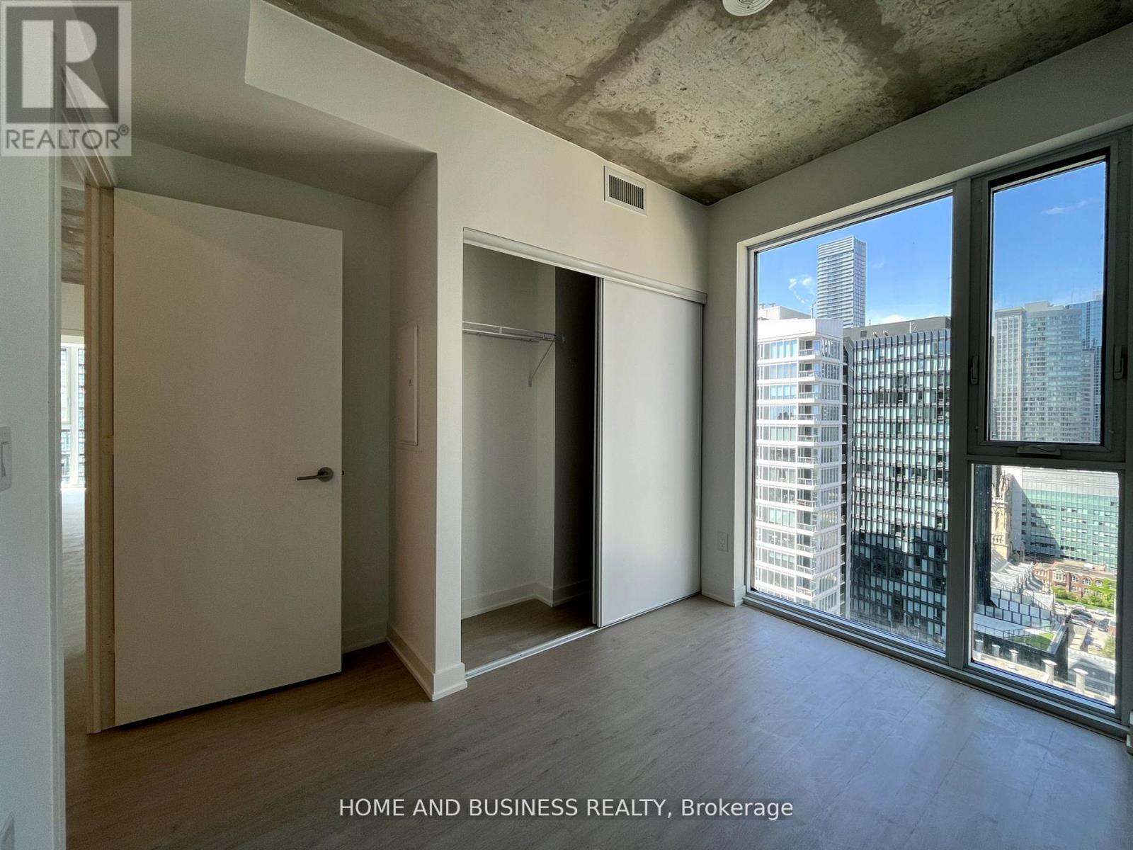 65 Mutual Street — photo 10