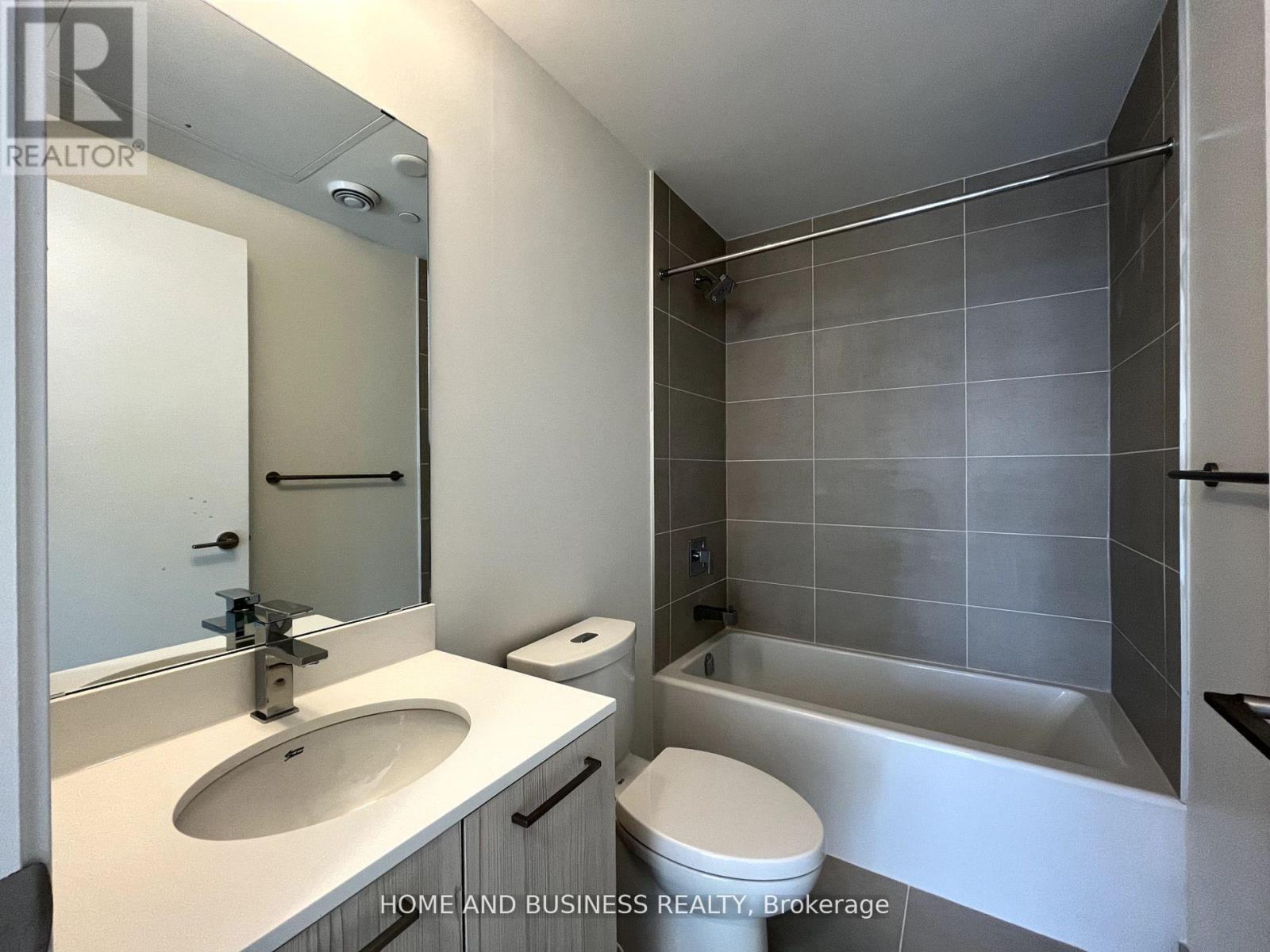 65 Mutual Street — photo 13