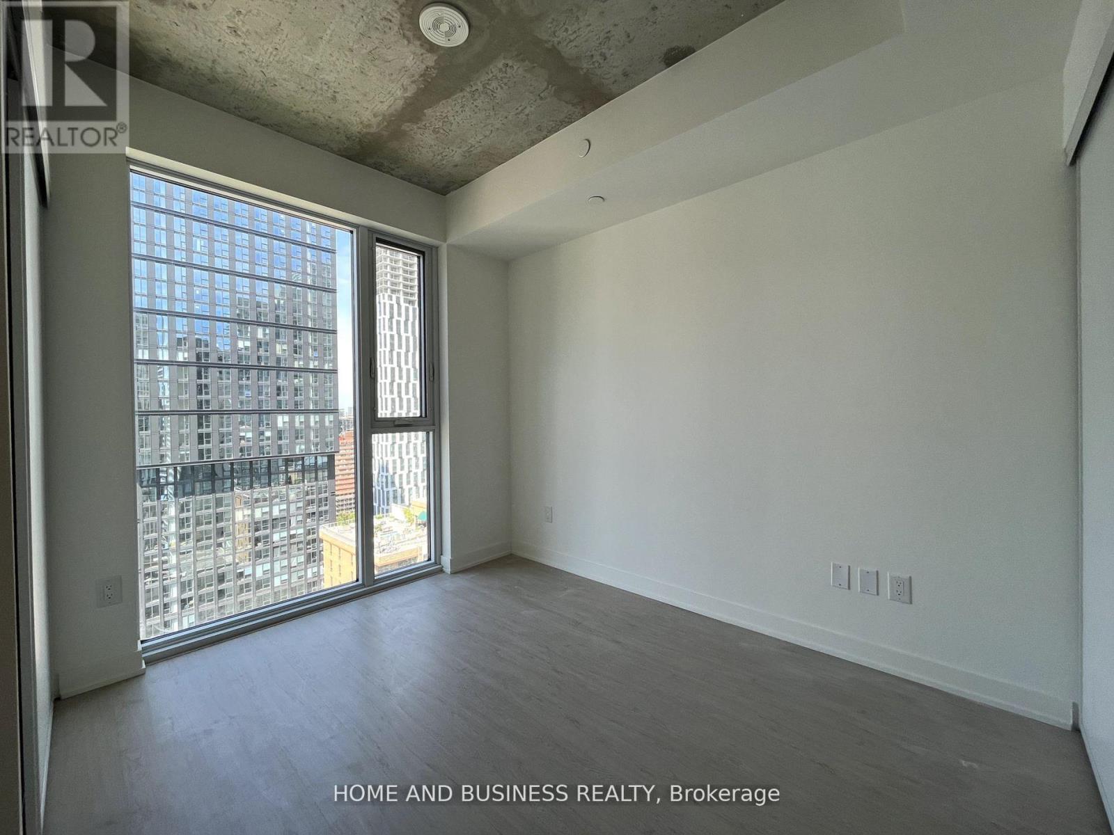 65 Mutual Street — photo 14