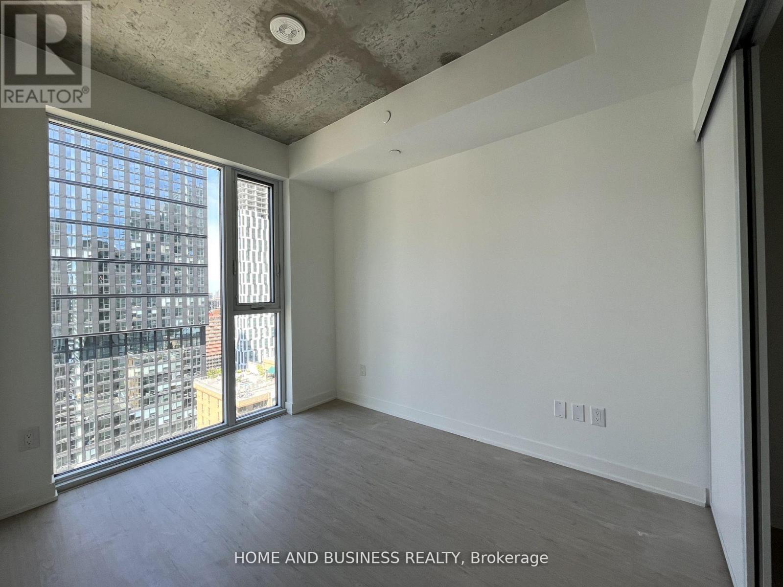 65 Mutual Street — photo 17