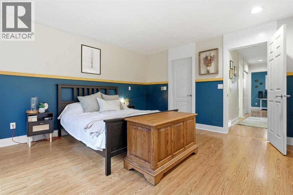 #102 1625 15 Avenue SW - 24