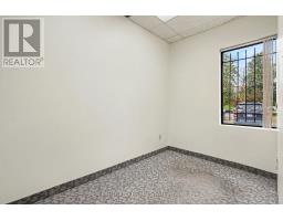 3 - 145 Konrad Crescent, Markham, ON L3R9T9 Photo 6