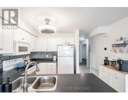 79 Sanford Street, Barrie, ON L4N3C6 Photo 7