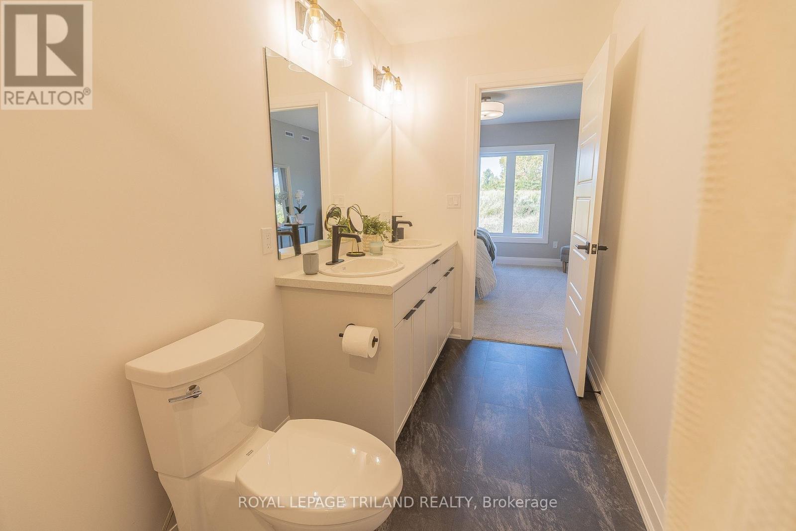 138 Benjamin Parkway — photo 20