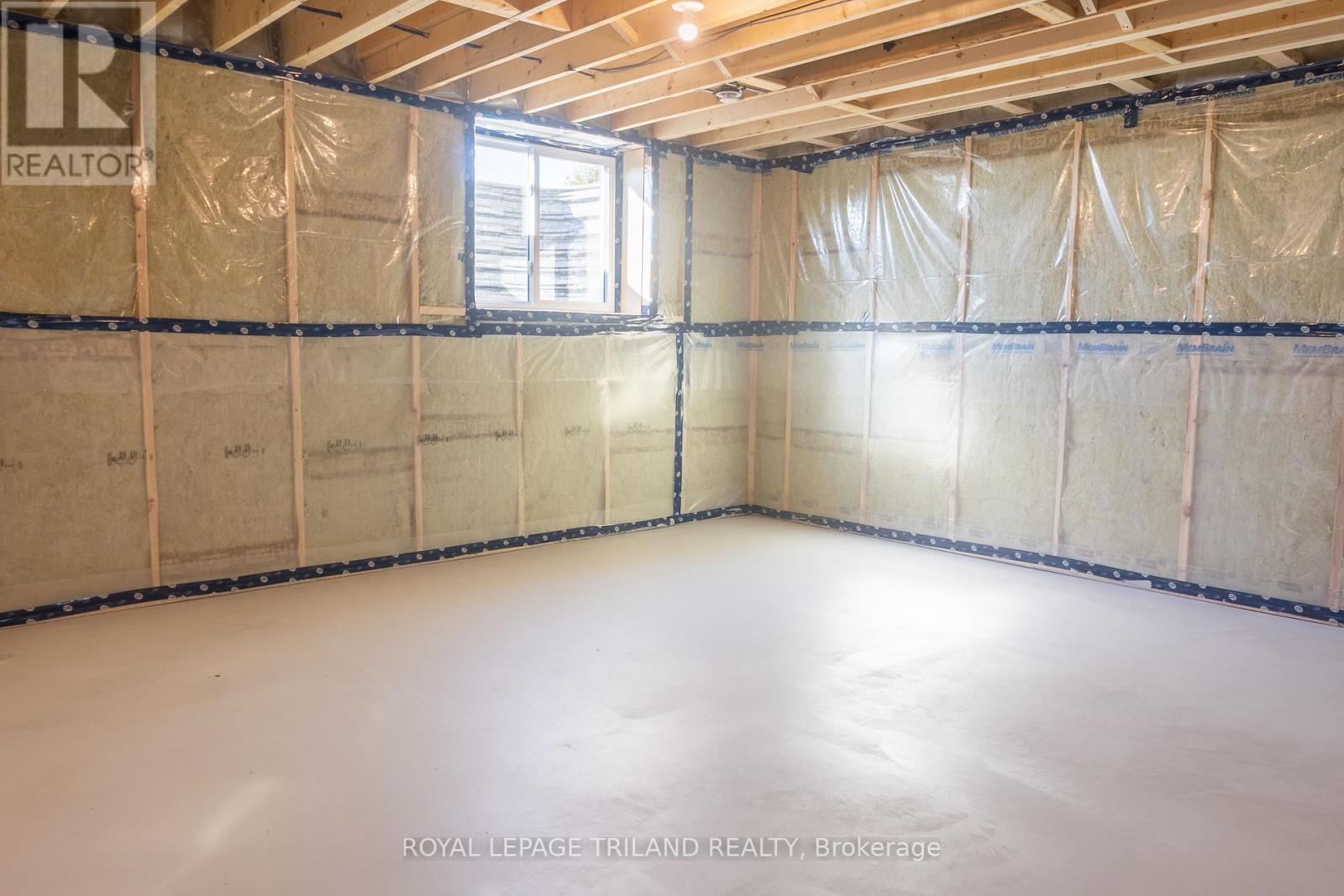 138 Benjamin Parkway — photo 23