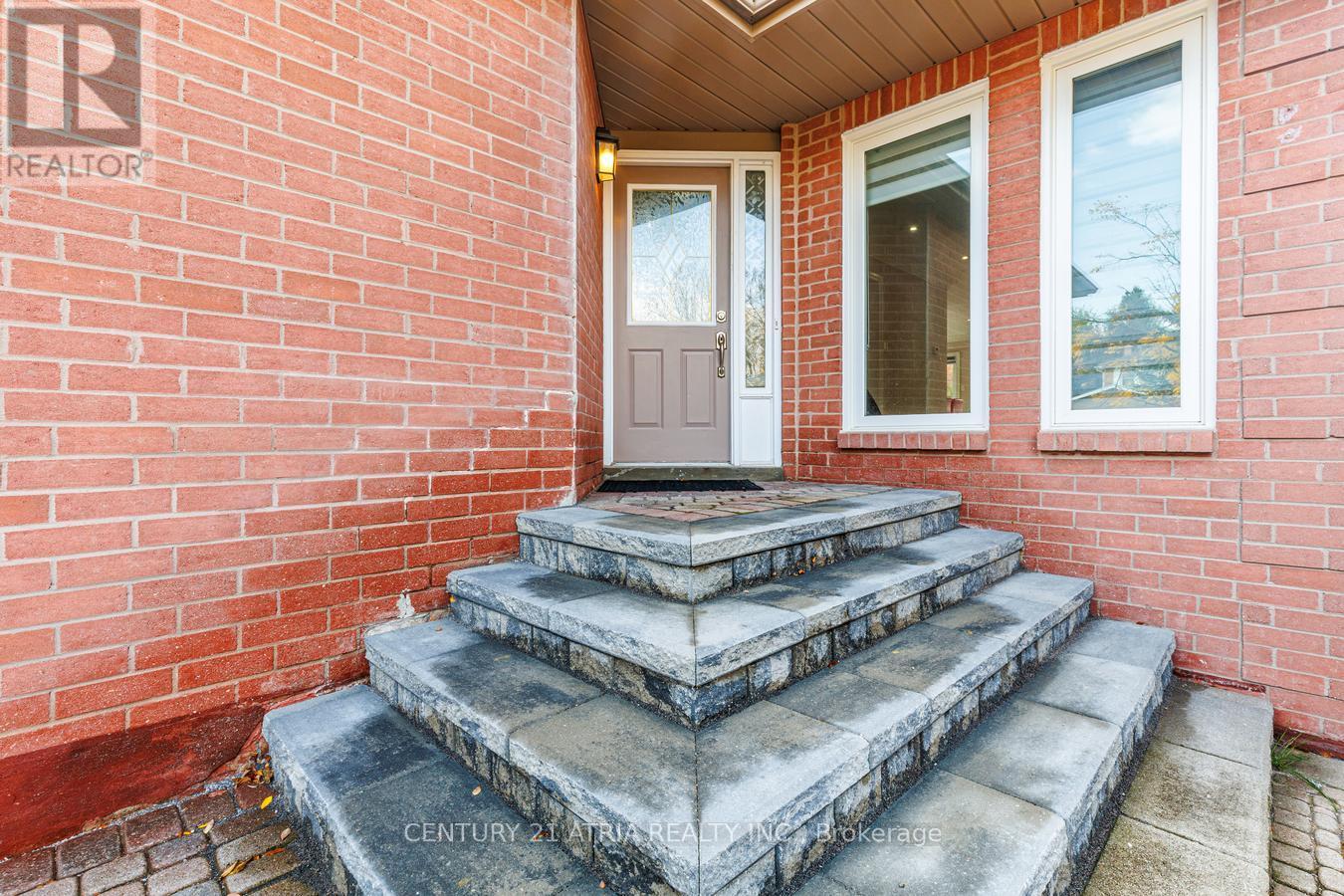 39 CHISWICK CRESCENT, Aurora (Aurora Highlands) Ontario