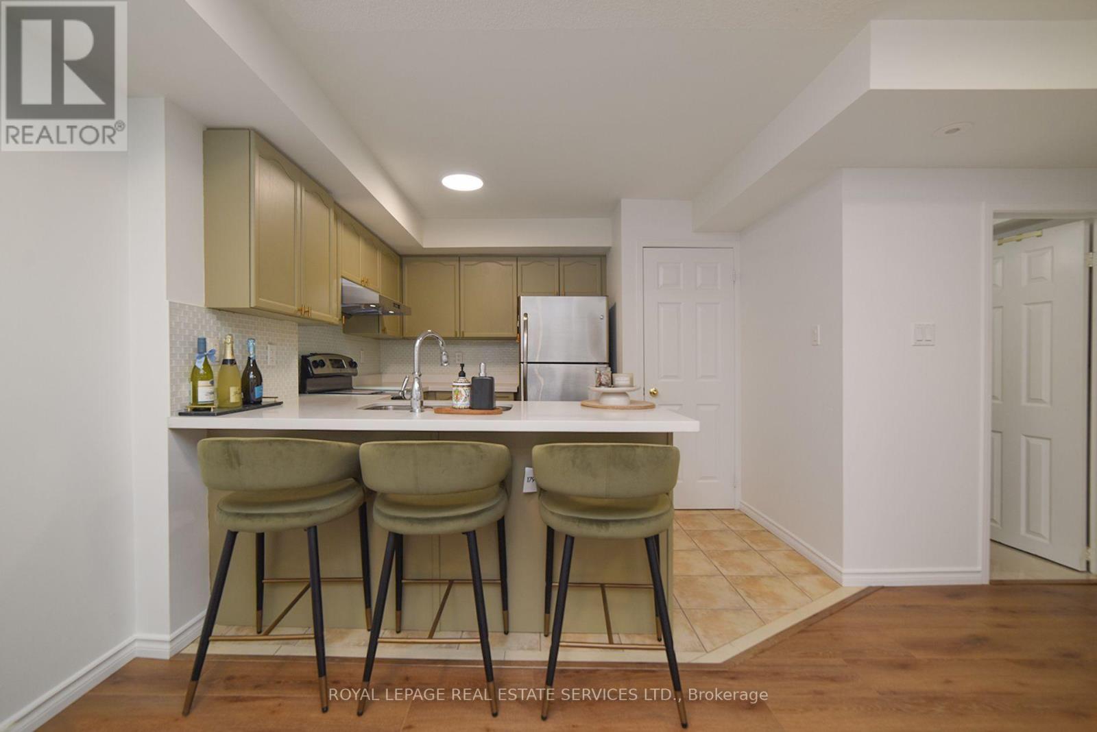 312 John Street — photo 12