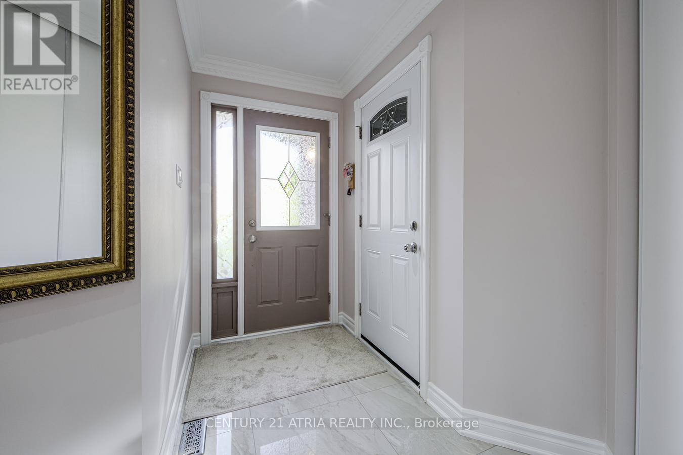 39 CHISWICK CRESCENT - 4