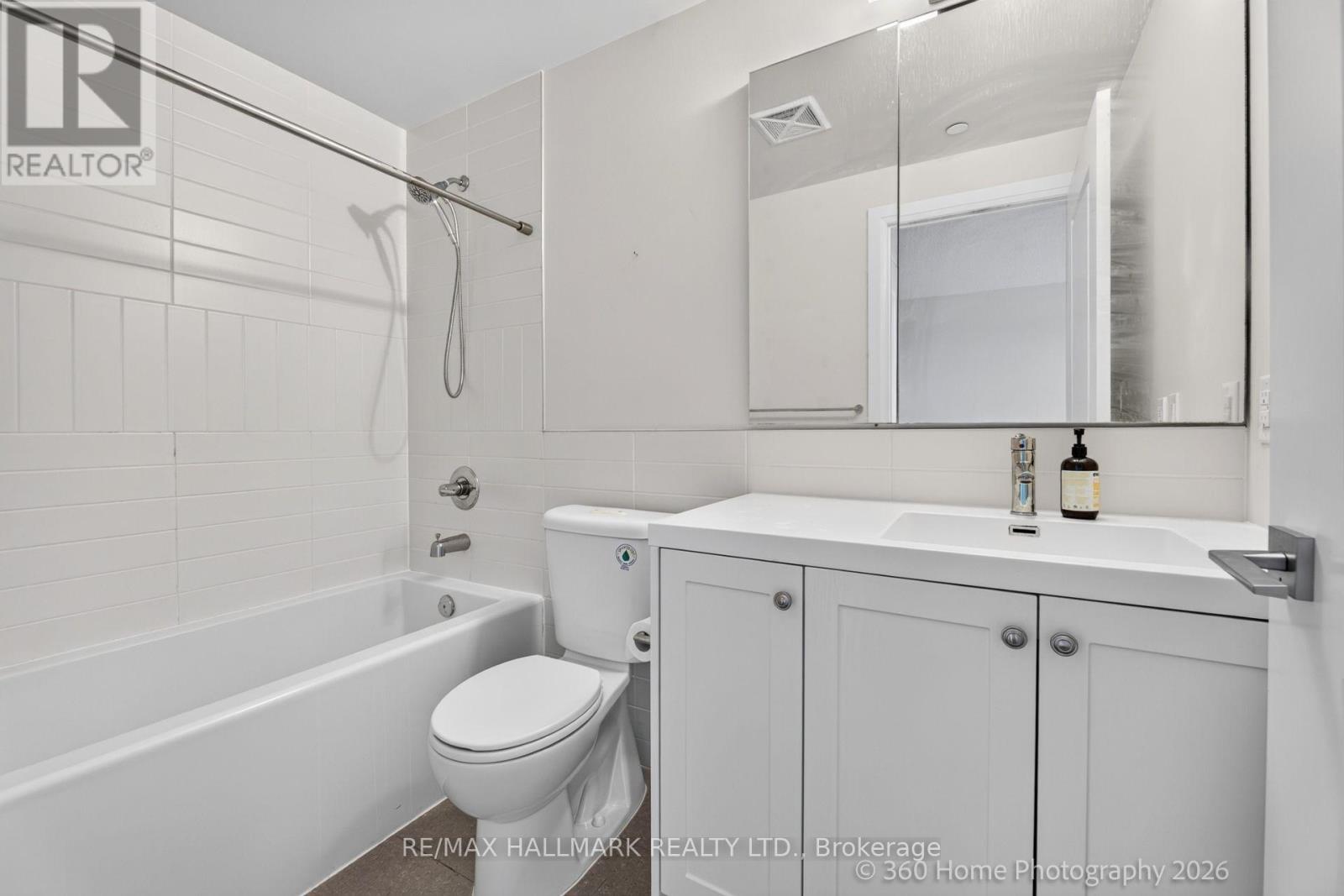 2 Old Mill Drive — photo 22