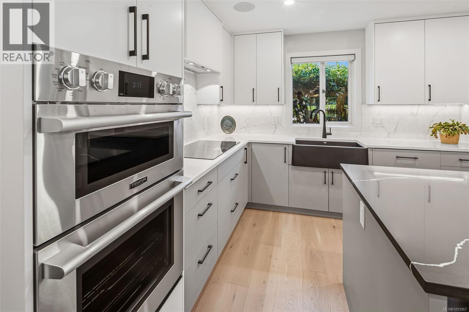 115 2345 Cedar Hill Cross Road, Oak Bay