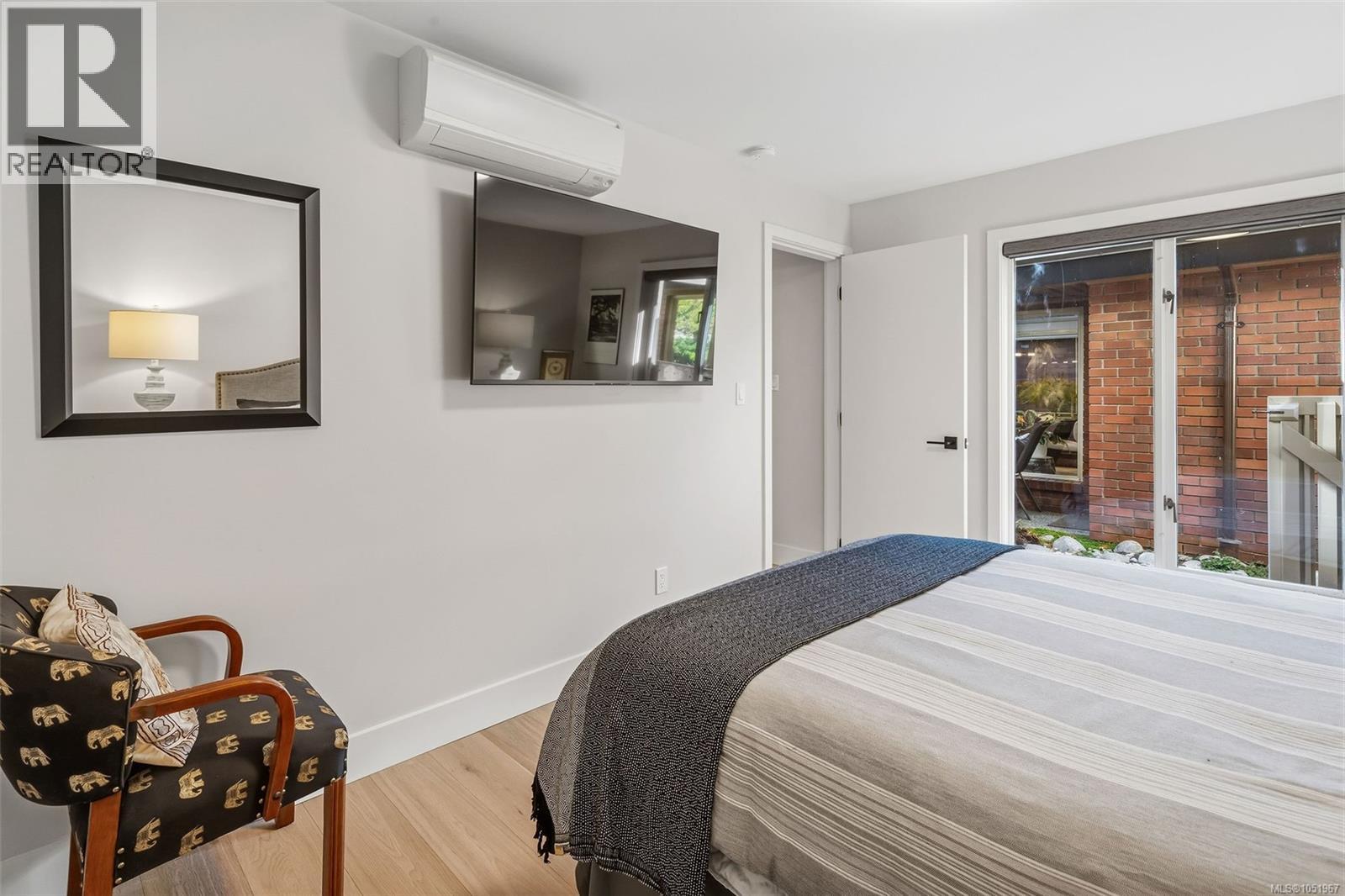 115 2345 Cedar Hill Cross Road, Oak Bay
