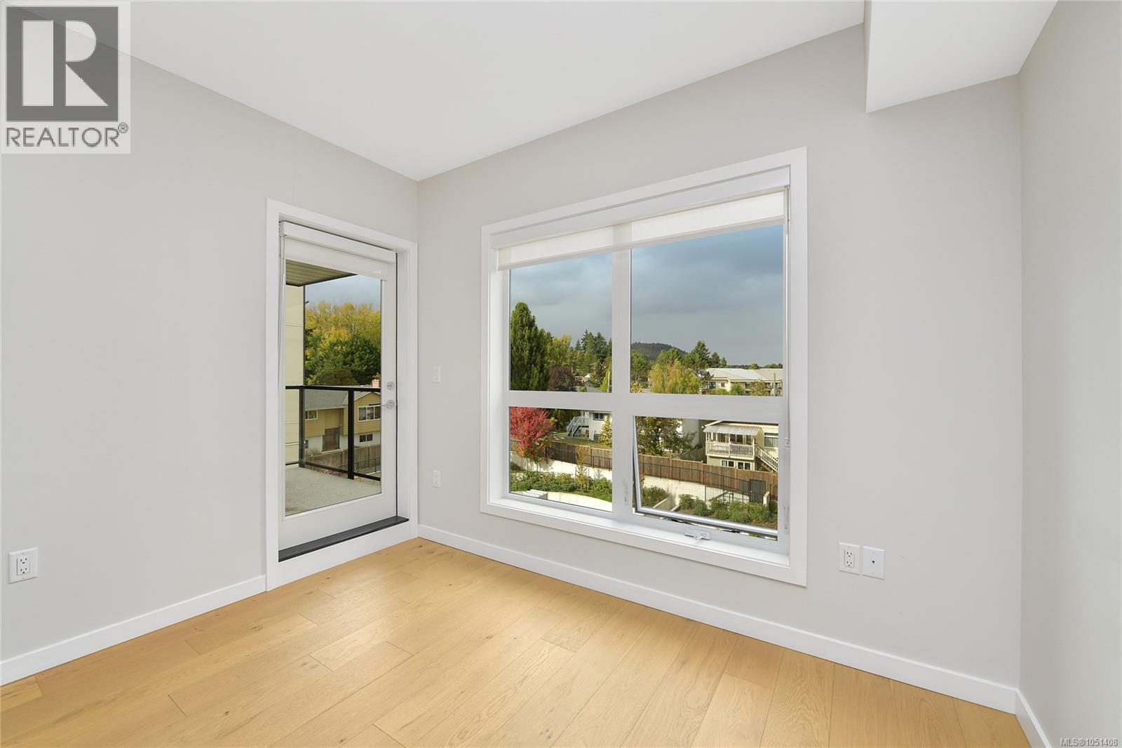#408 4030 Shelbourne St - 8