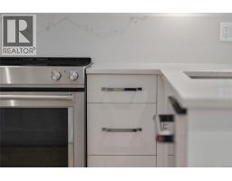 408 4030 Shelbourne St, Saanich, BC V8N3E4 Photo 13