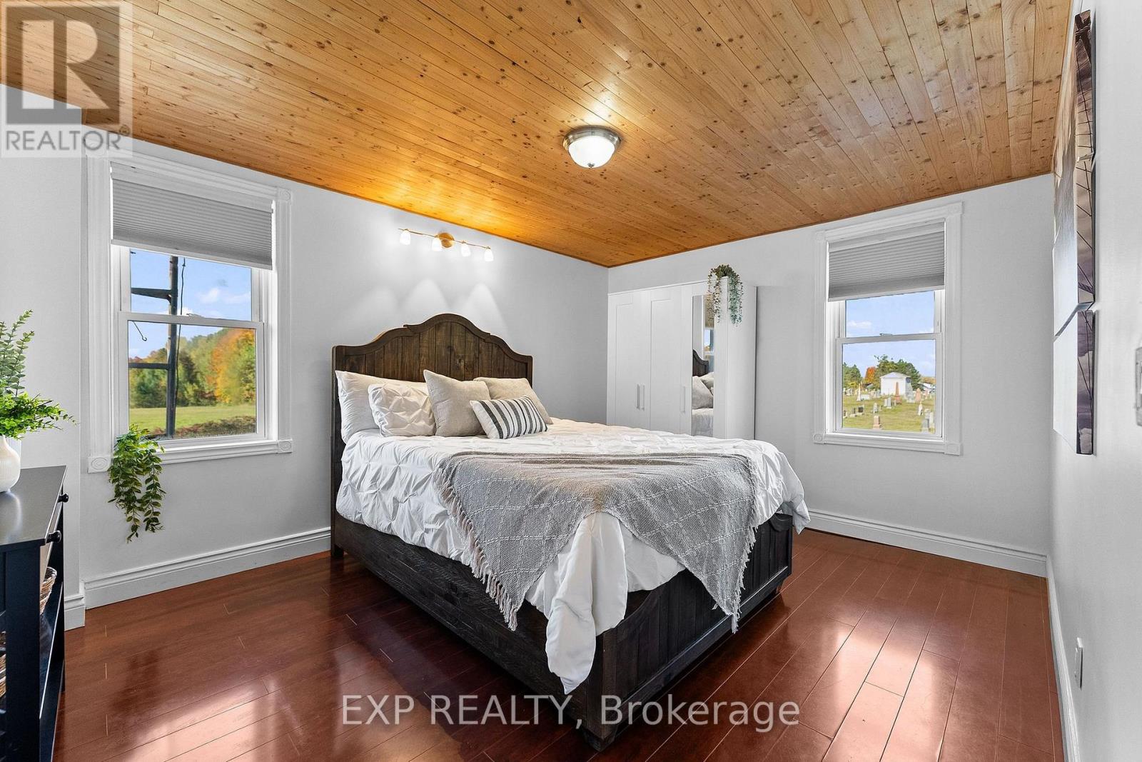 156 Margaret Street — photo 25