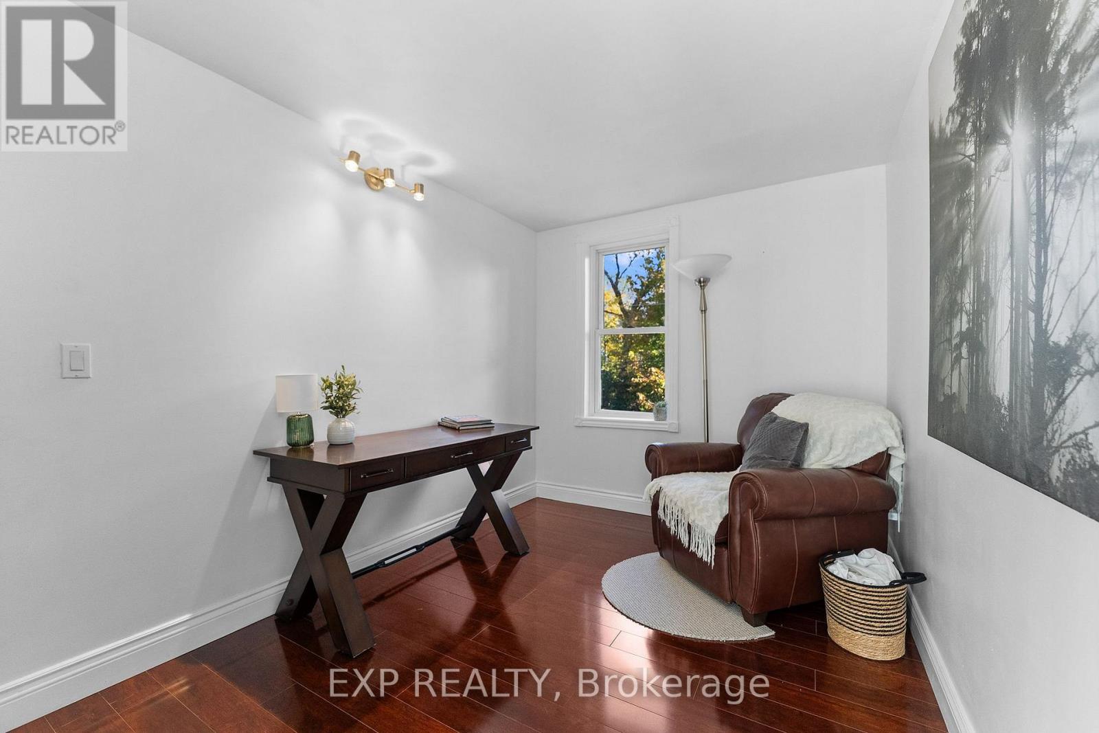 156 MARGARET STREET - 26