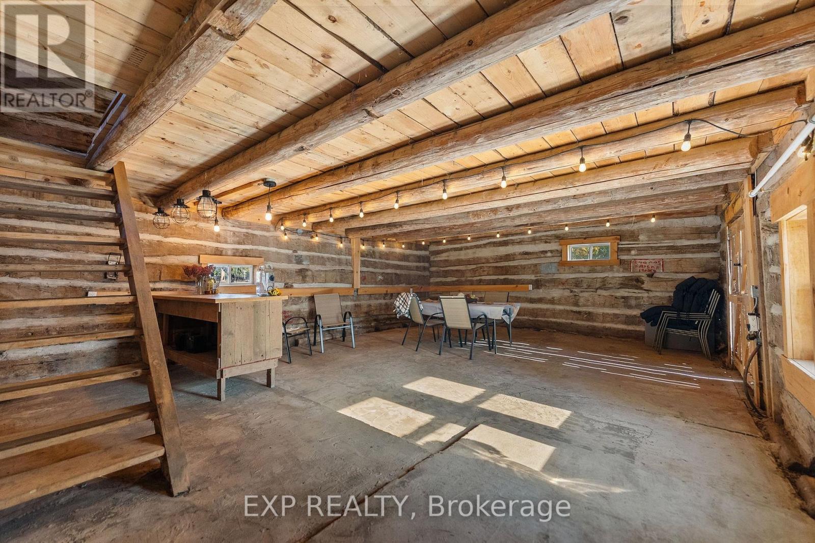 156 Margaret Street — photo 32