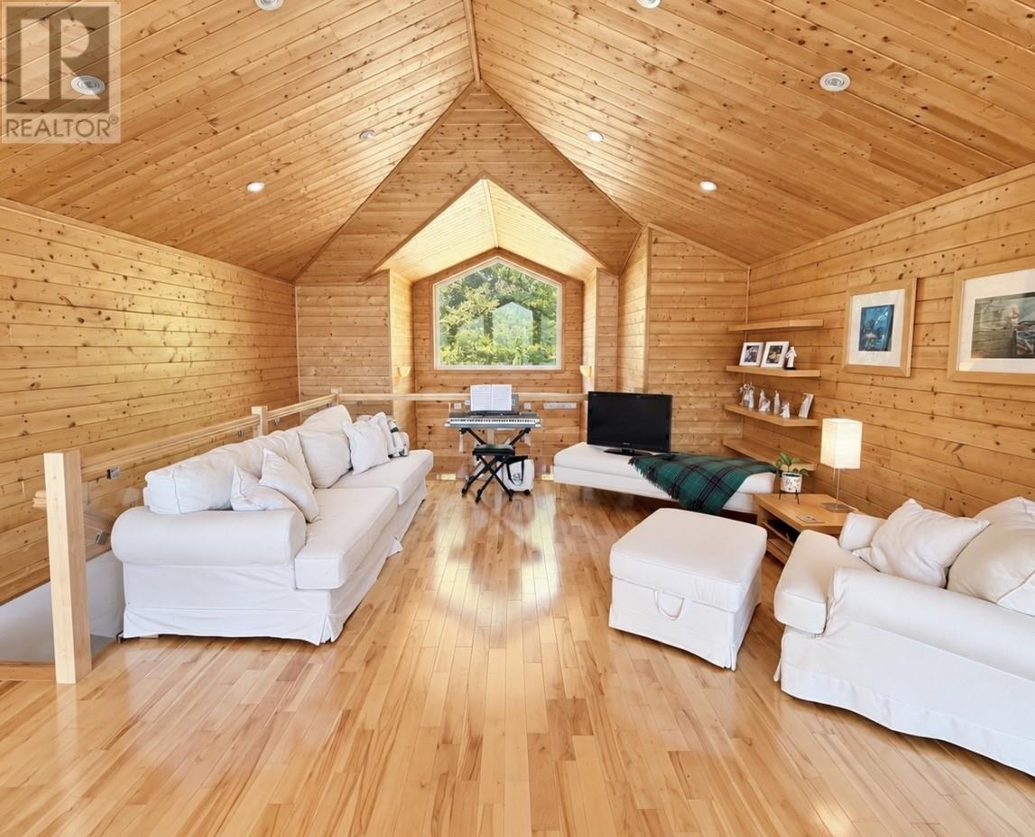 20 Lakeside Drive - 25